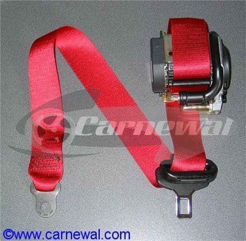 Colored front seat belts in Guards Red